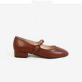 Flat-bottomed granny shoes nurse shoes